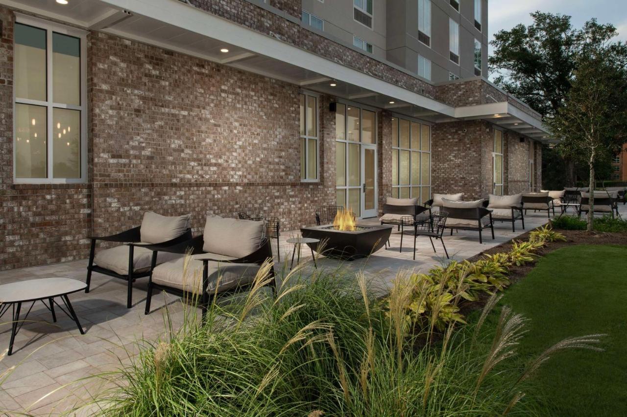 Hilton Garden Inn Pensacola Downtown Екстериор снимка