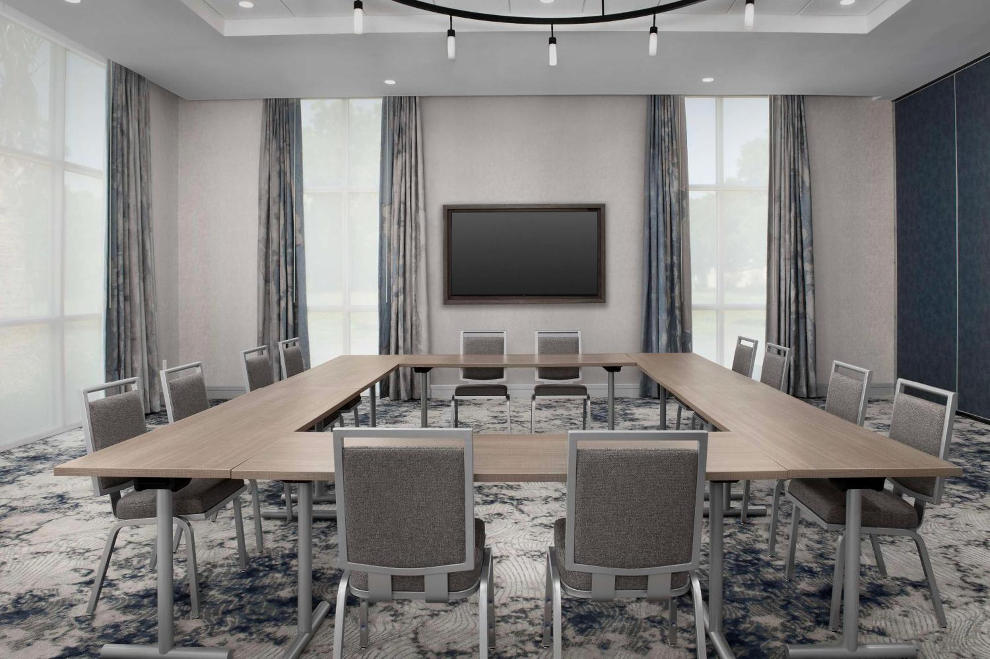 Hilton Garden Inn Pensacola Downtown Екстериор снимка